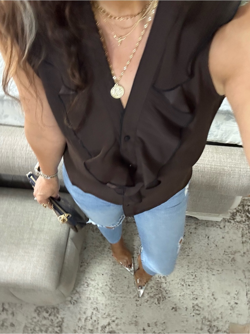 New🤎Brown Ruffle Button Front Blouse - Picture 3 of 6